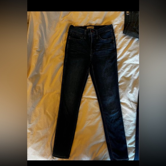 Skinny high rise and one low rise jeans sizes 27 and 26 - Picture 4 of 15